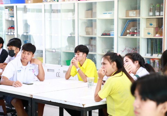 ภาพกิจกรรม  คณะวิทยาศาสตร์และเทคโนโลยี จัดค่ายวิทยาศาสตร์สัญจร ปีการศึกษา 2566  โรงเรียนองค์การบริหารส่วนจังหวัดกำแพงเพชร