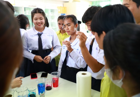 ภาพกิจกรรม  คณะวิทยาศาสตร์และเทคโนโลยี จัดค่ายวิทยาศาสตร์สัญจร ปีการศึกษา 2566  โรงเรียนองค์การบริหารส่วนจังหวัดกำแพงเพชร