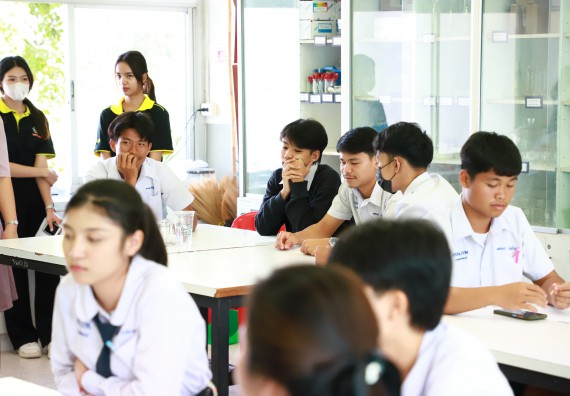 ภาพกิจกรรม  คณะวิทยาศาสตร์และเทคโนโลยี จัดค่ายวิทยาศาสตร์สัญจร ปีการศึกษา 2566  โรงเรียนองค์การบริหารส่วนจังหวัดกำแพงเพชร