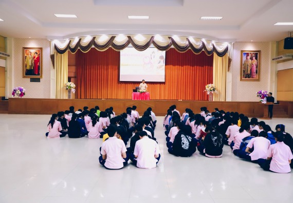 ภาพกิจกรรม  คณะวิทยาศาสตร์และเทคโนโลยี จัดค่ายวิทยาศาสตร์สัญจร ปีการศึกษา 2566  โรงเรียนวัชรวิทยา