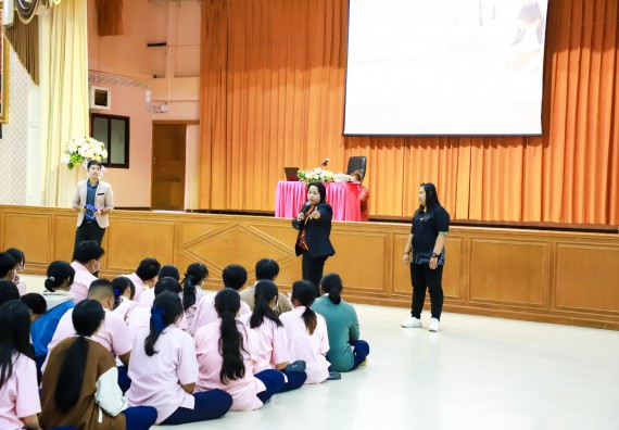 ภาพกิจกรรม  คณะวิทยาศาสตร์และเทคโนโลยี จัดค่ายวิทยาศาสตร์สัญจร ปีการศึกษา 2566  โรงเรียนวัชรวิทยา