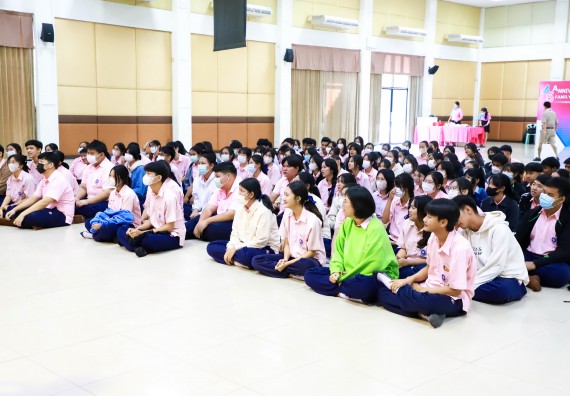 ภาพกิจกรรม  คณะวิทยาศาสตร์และเทคโนโลยี จัดค่ายวิทยาศาสตร์สัญจร ปีการศึกษา 2566  โรงเรียนวัชรวิทยา