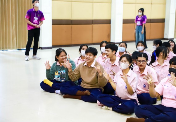 ภาพกิจกรรม  คณะวิทยาศาสตร์และเทคโนโลยี จัดค่ายวิทยาศาสตร์สัญจร ปีการศึกษา 2566  โรงเรียนวัชรวิทยา