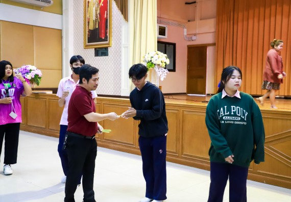 ภาพกิจกรรม  คณะวิทยาศาสตร์และเทคโนโลยี จัดค่ายวิทยาศาสตร์สัญจร ปีการศึกษา 2566  โรงเรียนวัชรวิทยา