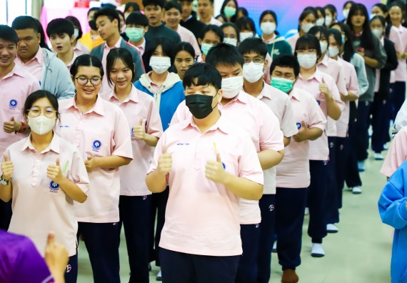 ภาพกิจกรรม  คณะวิทยาศาสตร์และเทคโนโลยี จัดค่ายวิทยาศาสตร์สัญจร ปีการศึกษา 2566  โรงเรียนวัชรวิทยา