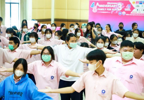 ภาพกิจกรรม  คณะวิทยาศาสตร์และเทคโนโลยี จัดค่ายวิทยาศาสตร์สัญจร ปีการศึกษา 2566  โรงเรียนวัชรวิทยา