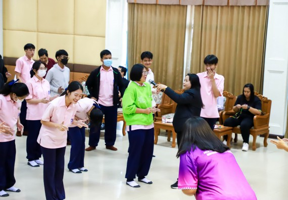 ภาพกิจกรรม  คณะวิทยาศาสตร์และเทคโนโลยี จัดค่ายวิทยาศาสตร์สัญจร ปีการศึกษา 2566  โรงเรียนวัชรวิทยา