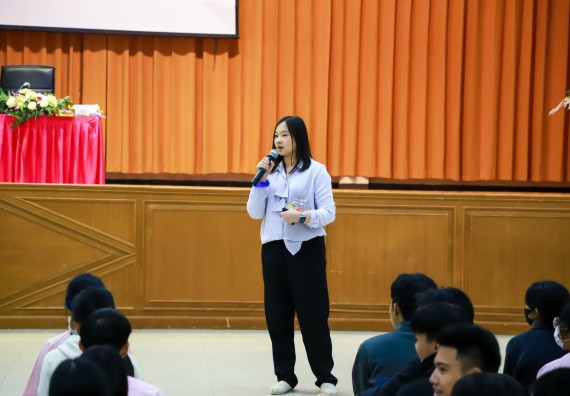 ภาพกิจกรรม  คณะวิทยาศาสตร์และเทคโนโลยี จัดค่ายวิทยาศาสตร์สัญจร ปีการศึกษา 2566  โรงเรียนวัชรวิทยา