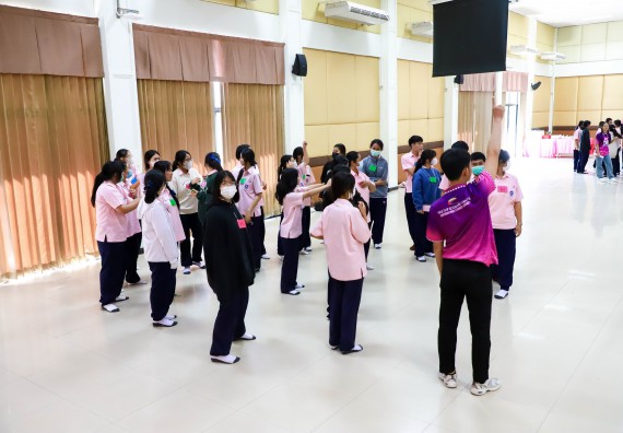 ภาพกิจกรรม  คณะวิทยาศาสตร์และเทคโนโลยี จัดค่ายวิทยาศาสตร์สัญจร ปีการศึกษา 2566  โรงเรียนวัชรวิทยา