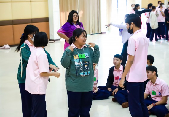 ภาพกิจกรรม  คณะวิทยาศาสตร์และเทคโนโลยี จัดค่ายวิทยาศาสตร์สัญจร ปีการศึกษา 2566  โรงเรียนวัชรวิทยา