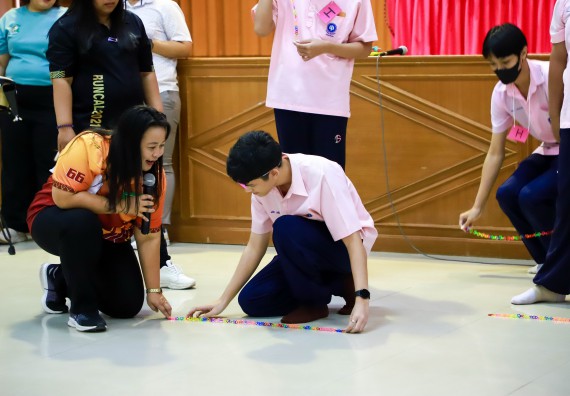 ภาพกิจกรรม  คณะวิทยาศาสตร์และเทคโนโลยี จัดค่ายวิทยาศาสตร์สัญจร ปีการศึกษา 2566  โรงเรียนวัชรวิทยา