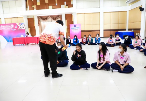 ภาพกิจกรรม  คณะวิทยาศาสตร์และเทคโนโลยี จัดค่ายวิทยาศาสตร์สัญจร ปีการศึกษา 2566  โรงเรียนวัชรวิทยา