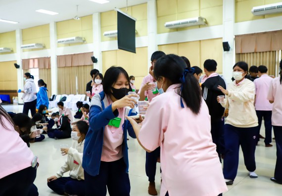 ภาพกิจกรรม  คณะวิทยาศาสตร์และเทคโนโลยี จัดค่ายวิทยาศาสตร์สัญจร ปีการศึกษา 2566  โรงเรียนวัชรวิทยา