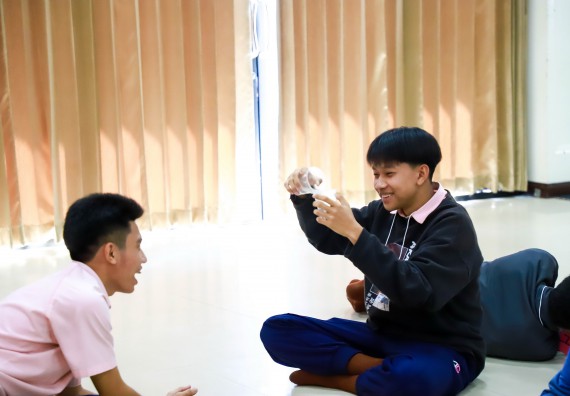 ภาพกิจกรรม  คณะวิทยาศาสตร์และเทคโนโลยี จัดค่ายวิทยาศาสตร์สัญจร ปีการศึกษา 2566  โรงเรียนวัชรวิทยา