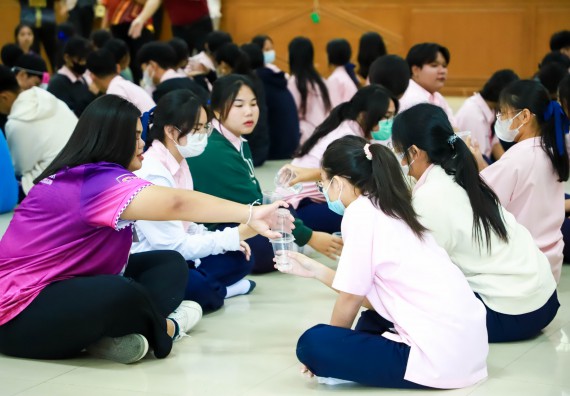 ภาพกิจกรรม  คณะวิทยาศาสตร์และเทคโนโลยี จัดค่ายวิทยาศาสตร์สัญจร ปีการศึกษา 2566  โรงเรียนวัชรวิทยา