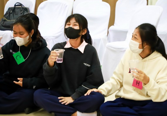 ภาพกิจกรรม  คณะวิทยาศาสตร์และเทคโนโลยี จัดค่ายวิทยาศาสตร์สัญจร ปีการศึกษา 2566  โรงเรียนวัชรวิทยา