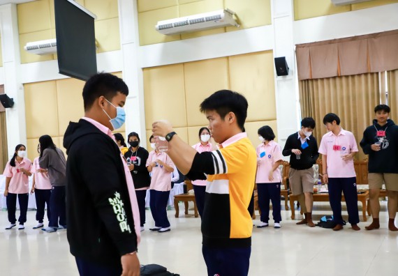 ภาพกิจกรรม  คณะวิทยาศาสตร์และเทคโนโลยี จัดค่ายวิทยาศาสตร์สัญจร ปีการศึกษา 2566  โรงเรียนวัชรวิทยา