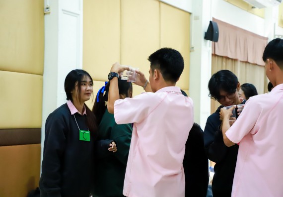 ภาพกิจกรรม  คณะวิทยาศาสตร์และเทคโนโลยี จัดค่ายวิทยาศาสตร์สัญจร ปีการศึกษา 2566  โรงเรียนวัชรวิทยา