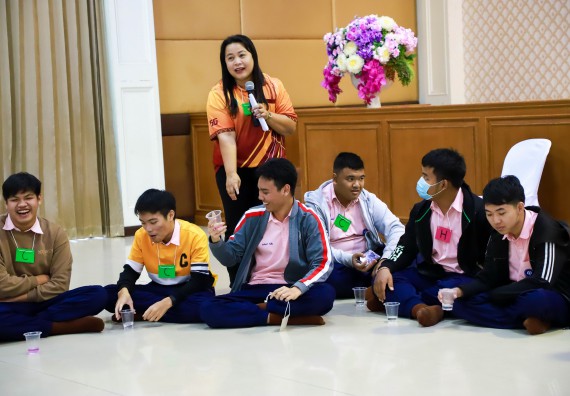 ภาพกิจกรรม  คณะวิทยาศาสตร์และเทคโนโลยี จัดค่ายวิทยาศาสตร์สัญจร ปีการศึกษา 2566  โรงเรียนวัชรวิทยา