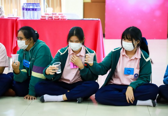 ภาพกิจกรรม  คณะวิทยาศาสตร์และเทคโนโลยี จัดค่ายวิทยาศาสตร์สัญจร ปีการศึกษา 2566  โรงเรียนวัชรวิทยา