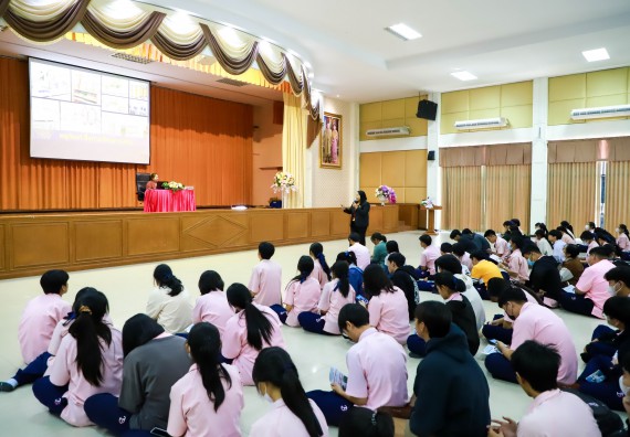ภาพกิจกรรม  คณะวิทยาศาสตร์และเทคโนโลยี จัดค่ายวิทยาศาสตร์สัญจร ปีการศึกษา 2566  โรงเรียนวัชรวิทยา