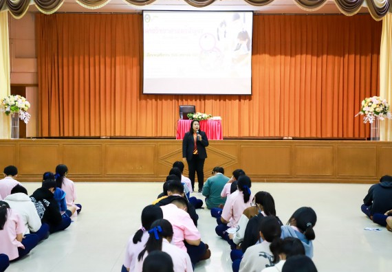 ภาพกิจกรรม  คณะวิทยาศาสตร์และเทคโนโลยี จัดค่ายวิทยาศาสตร์สัญจร ปีการศึกษา 2566  โรงเรียนวัชรวิทยา