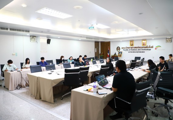 ภาพกิจกรรม  คณะวิทยาศาสตร์และเทคโนโลยี จัดกิจกรรมอบรมเชิงปฏิบัติการและแลกเปลี่ยนเรียนรู้การพัฒนางานวิจัยจากการบริการวิชาการและการพัฒนาข้อเสนอโครงการวิจัยเชิงพื้นที่