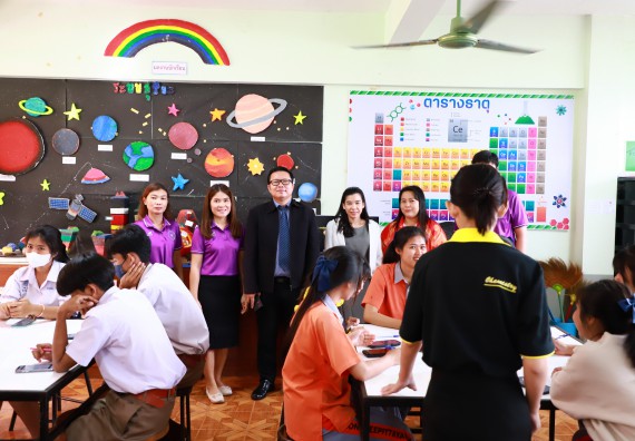 ภาพกิจกรรม  คณะวิทยาศาสตร์และเทคโนโลยี จัดค่ายวิทยาศาสตร์สัญจร ปีการศึกษา 2566  โรงเรียนคณฑีพิทยาคม