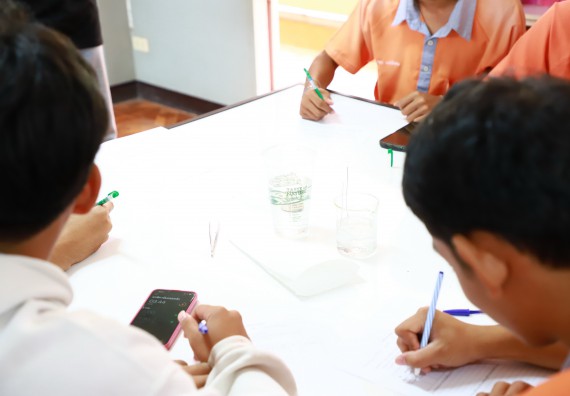 ภาพกิจกรรม  คณะวิทยาศาสตร์และเทคโนโลยี จัดค่ายวิทยาศาสตร์สัญจร ปีการศึกษา 2566  โรงเรียนคณฑีพิทยาคม