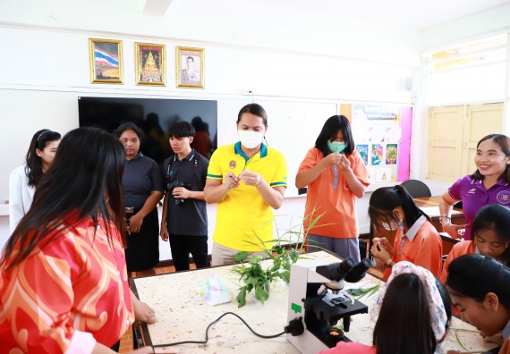 ภาพกิจกรรม  คณะวิทยาศาสตร์และเทคโนโลยี จัดค่ายวิทยาศาสตร์สัญจร ปีการศึกษา 2566  โรงเรียนคณฑีพิทยาคม