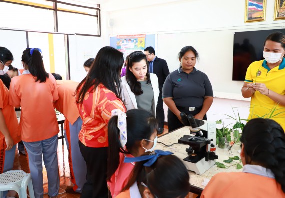 ภาพกิจกรรม  คณะวิทยาศาสตร์และเทคโนโลยี จัดค่ายวิทยาศาสตร์สัญจร ปีการศึกษา 2566  โรงเรียนคณฑีพิทยาคม