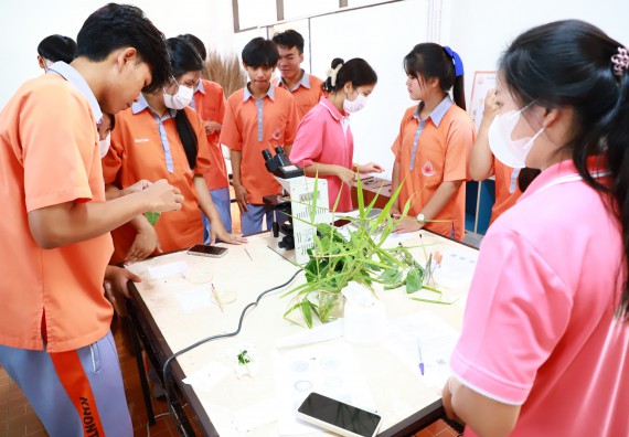 ภาพกิจกรรม  คณะวิทยาศาสตร์และเทคโนโลยี จัดค่ายวิทยาศาสตร์สัญจร ปีการศึกษา 2566  โรงเรียนคณฑีพิทยาคม