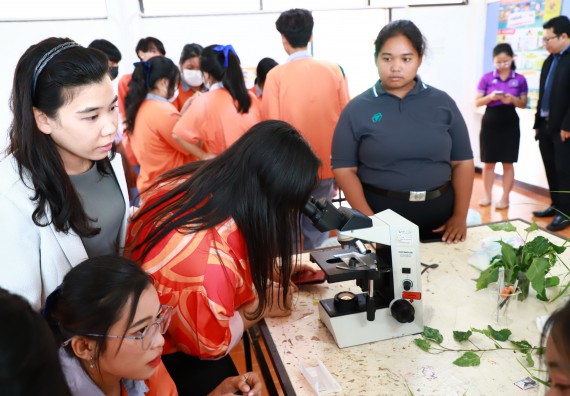 ภาพกิจกรรม  คณะวิทยาศาสตร์และเทคโนโลยี จัดค่ายวิทยาศาสตร์สัญจร ปีการศึกษา 2566  โรงเรียนคณฑีพิทยาคม