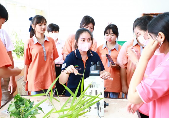 ภาพกิจกรรม  คณะวิทยาศาสตร์และเทคโนโลยี จัดค่ายวิทยาศาสตร์สัญจร ปีการศึกษา 2566  โรงเรียนคณฑีพิทยาคม