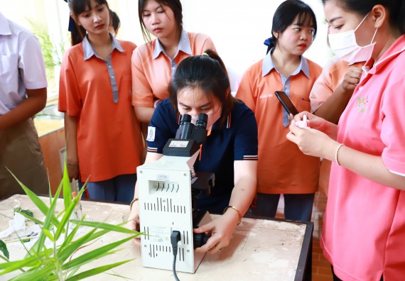 ภาพกิจกรรม  คณะวิทยาศาสตร์และเทคโนโลยี จัดค่ายวิทยาศาสตร์สัญจร ปีการศึกษา 2566  โรงเรียนคณฑีพิทยาคม