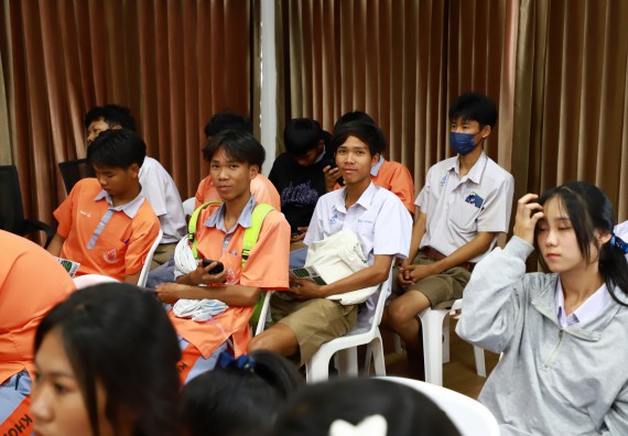 ภาพกิจกรรม  คณะวิทยาศาสตร์และเทคโนโลยี จัดค่ายวิทยาศาสตร์สัญจร ปีการศึกษา 2566  โรงเรียนคณฑีพิทยาคม