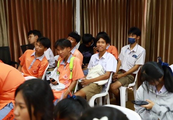 ภาพกิจกรรม  คณะวิทยาศาสตร์และเทคโนโลยี จัดค่ายวิทยาศาสตร์สัญจร ปีการศึกษา 2566  โรงเรียนคณฑีพิทยาคม