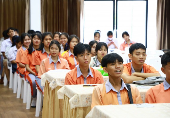 ภาพกิจกรรม  คณะวิทยาศาสตร์และเทคโนโลยี จัดค่ายวิทยาศาสตร์สัญจร ปีการศึกษา 2566  โรงเรียนคณฑีพิทยาคม