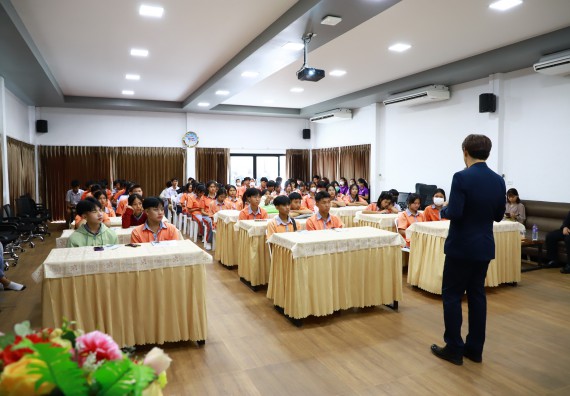 ภาพกิจกรรม  คณะวิทยาศาสตร์และเทคโนโลยี จัดค่ายวิทยาศาสตร์สัญจร ปีการศึกษา 2566  โรงเรียนคณฑีพิทยาคม