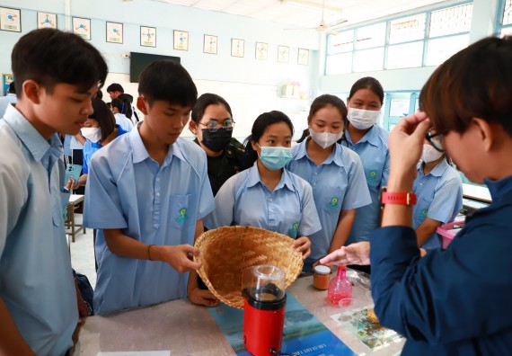 ภาพกิจกรรม  คณะวิทยาศาสตร์และเทคโนโลยี จัดค่ายวิทยาศาสตร์สัญจร ปีการศึกษา 2566  โรงเรียนพิไกรวิทยา