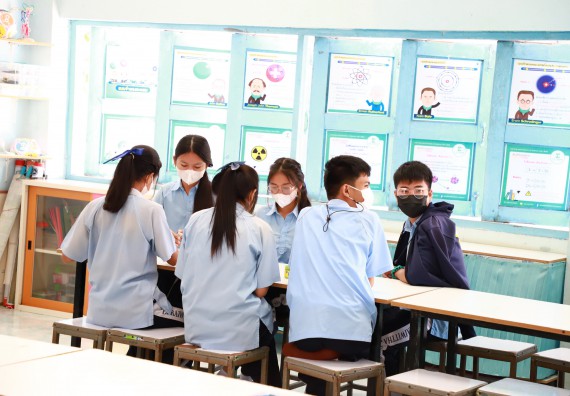 ภาพกิจกรรม  คณะวิทยาศาสตร์และเทคโนโลยี จัดค่ายวิทยาศาสตร์สัญจร ปีการศึกษา 2566  โรงเรียนพิไกรวิทยา