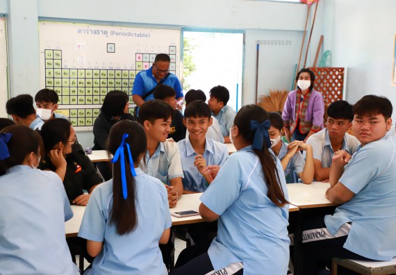 ภาพกิจกรรม  คณะวิทยาศาสตร์และเทคโนโลยี จัดค่ายวิทยาศาสตร์สัญจร ปีการศึกษา 2566  โรงเรียนพิไกรวิทยา