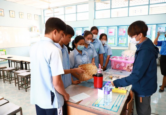 ภาพกิจกรรม  คณะวิทยาศาสตร์และเทคโนโลยี จัดค่ายวิทยาศาสตร์สัญจร ปีการศึกษา 2566  โรงเรียนพิไกรวิทยา