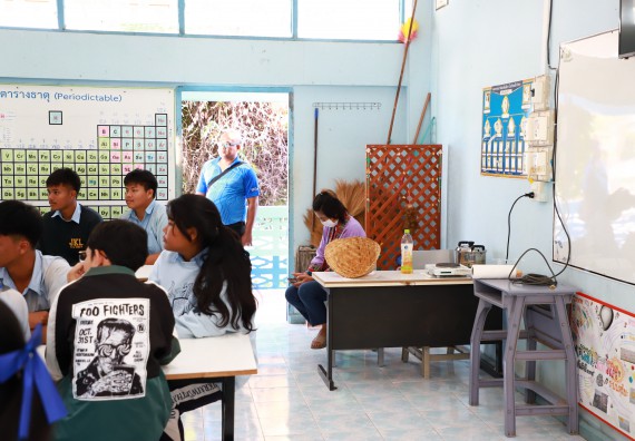 ภาพกิจกรรม  คณะวิทยาศาสตร์และเทคโนโลยี จัดค่ายวิทยาศาสตร์สัญจร ปีการศึกษา 2566  โรงเรียนพิไกรวิทยา