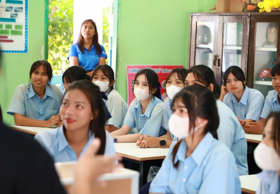 ภาพกิจกรรม  คณะวิทยาศาสตร์และเทคโนโลยี จัดค่ายวิทยาศาสตร์สัญจร ปีการศึกษา 2566  โรงเรียนพิไกรวิทยา