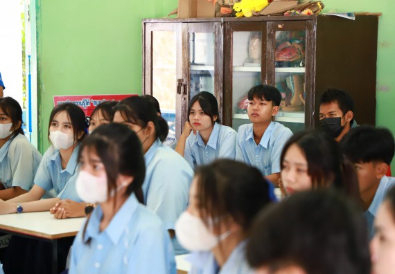 ภาพกิจกรรม  คณะวิทยาศาสตร์และเทคโนโลยี จัดค่ายวิทยาศาสตร์สัญจร ปีการศึกษา 2566  โรงเรียนพิไกรวิทยา