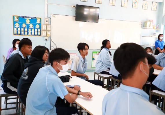 ภาพกิจกรรม  คณะวิทยาศาสตร์และเทคโนโลยี จัดค่ายวิทยาศาสตร์สัญจร ปีการศึกษา 2566  โรงเรียนพิไกรวิทยา