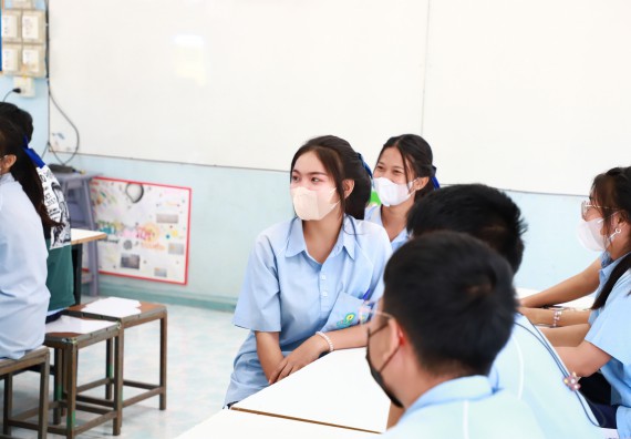 ภาพกิจกรรม  คณะวิทยาศาสตร์และเทคโนโลยี จัดค่ายวิทยาศาสตร์สัญจร ปีการศึกษา 2566  โรงเรียนพิไกรวิทยา