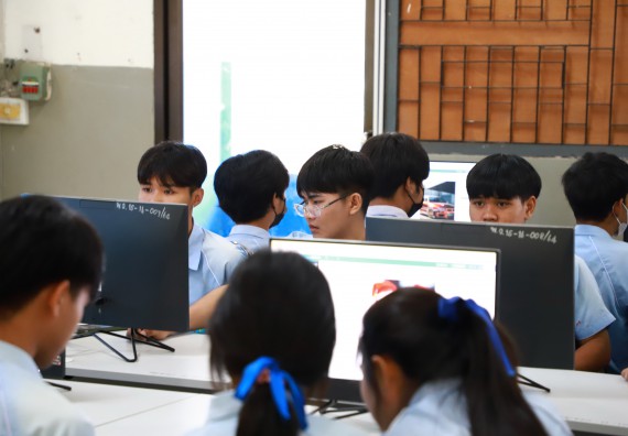 ภาพกิจกรรม  คณะวิทยาศาสตร์และเทคโนโลยี จัดค่ายวิทยาศาสตร์สัญจร ปีการศึกษา 2566  โรงเรียนพิไกรวิทยา