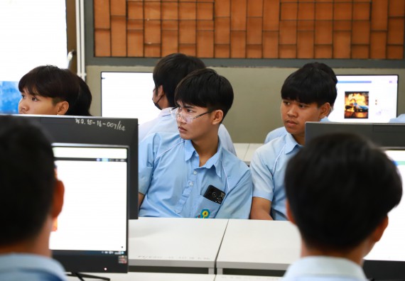 ภาพกิจกรรม  คณะวิทยาศาสตร์และเทคโนโลยี จัดค่ายวิทยาศาสตร์สัญจร ปีการศึกษา 2566  โรงเรียนพิไกรวิทยา